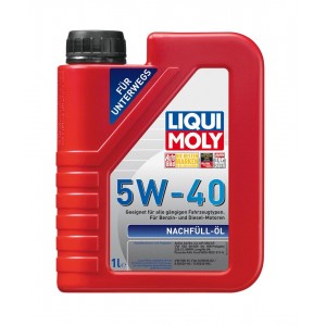 Pouring oil 5W-40 1L