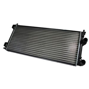 D7F022TT Mootori radiaator (Manuaalne) sobib: MERCEDES E (W210) FIAT DOBL