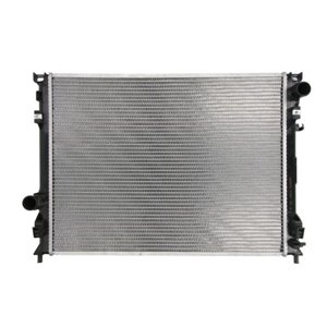 D7Y005TT Mootori radiaator (Manuaalne) sobib: CHRYSLER 300C LANCIA THEMA 