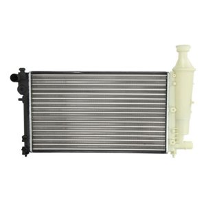 D7P046TT Mootori radiaator (Manuaalne, poole pöördega kork) sobib: PEUGEOT