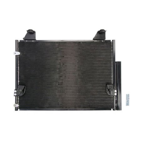 THERMOTEC KTT110555 - A/C kondensor (med torktumlare) passar: TOYOTA HILUX, HILUX VII 2.5D/3.0D 11.04-