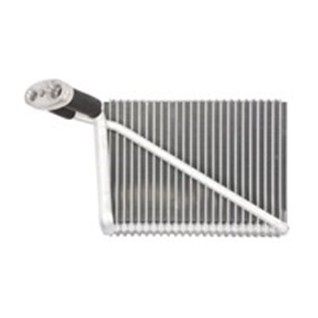 92272 Evaporator, air conditioning NISSENS