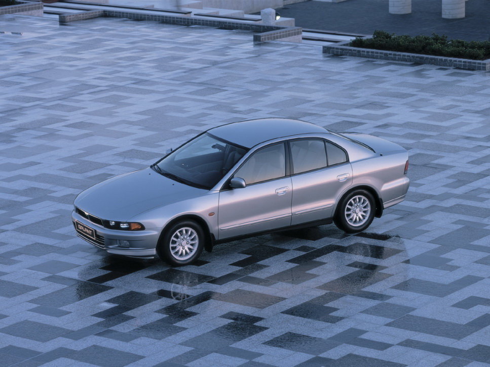 Mitsubishi GALANT (EA0)
